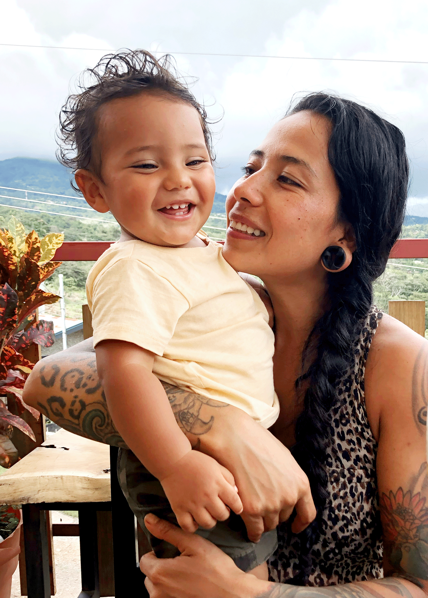 Anaid Aquil with her son in the Southern Zone of Costa Rica